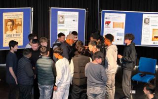 Projekttag zum Thema "Demokratie" an der Toni-Pfülf-Mittelschule