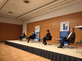 Präsenz-Podiumsdiskussion: Fundamentalisierung versus Gleichgültigkeit in den Religionen