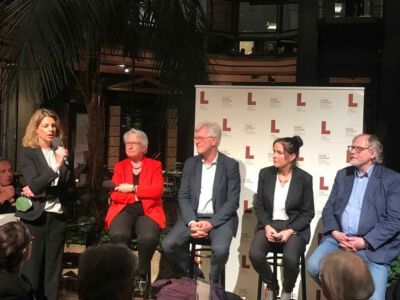 Podium: Politik und Religion