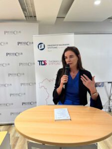 Buchvorstellung Freiheitsaufgaben, Dr. Karin Schnebel